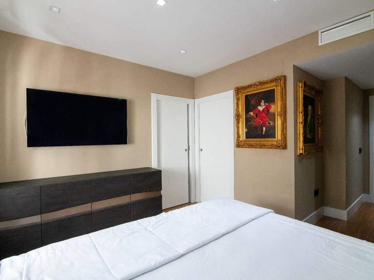 Apartment for Sale in Puerto Banús, Malaga 10