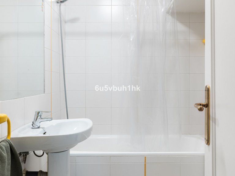 Apartment for Sale in Málaga, Malaga 18