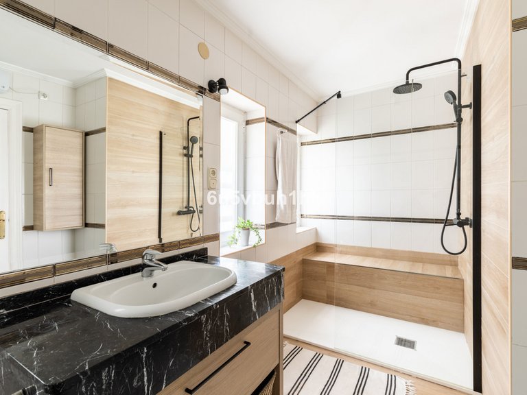 Apartment for Sale in Málaga, Malaga 23