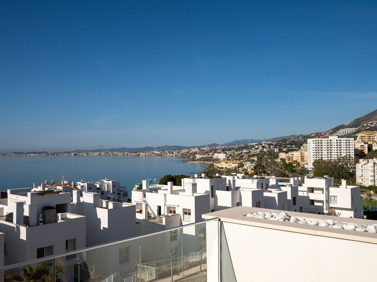Apartment for Sale in Torrequebrada, Malaga 19