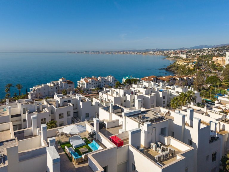 Apartment for Sale in Torrequebrada, Malaga 54