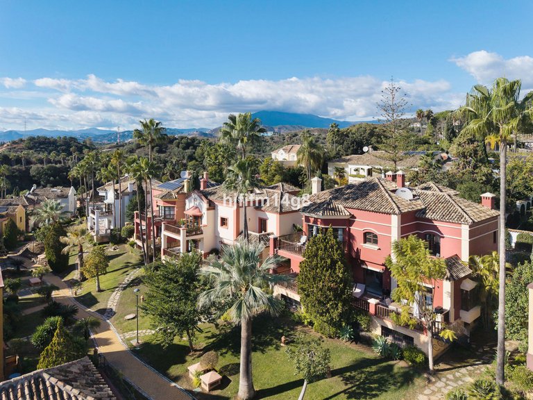 Villa for Sale in The Golden Mile, Malaga 31