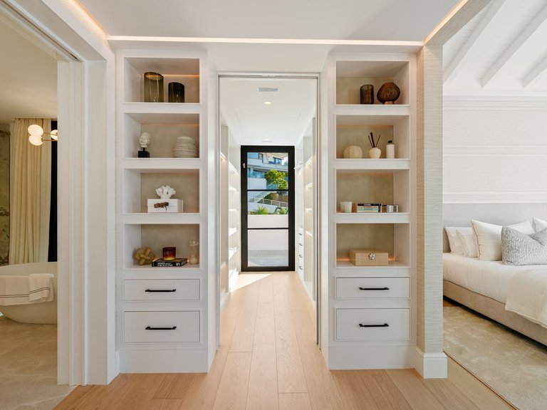 Villa for Sale in Benahavís, Malaga 11