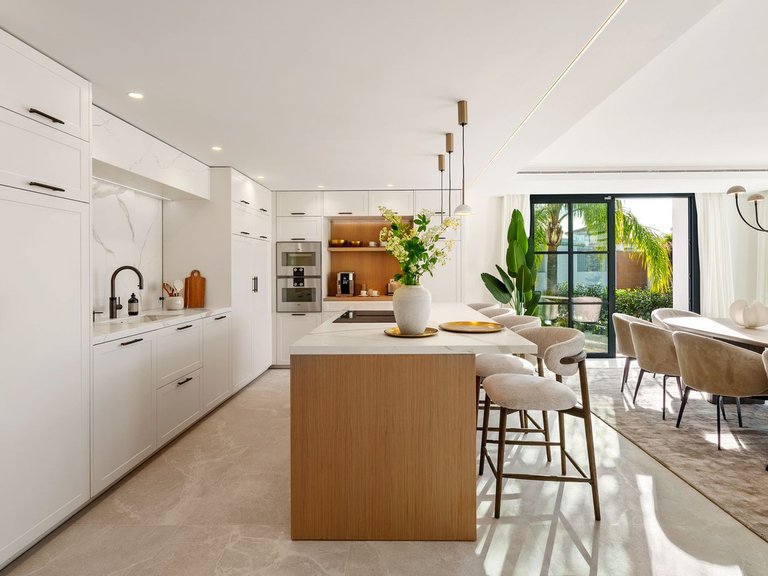 Villa for Sale in Benahavís, Malaga 16
