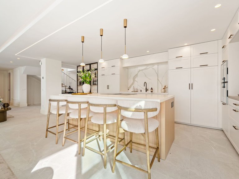Villa for Sale in Benahavís, Malaga 17