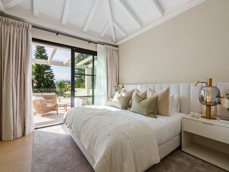 Villa for Sale in Benahavís, Malaga 39