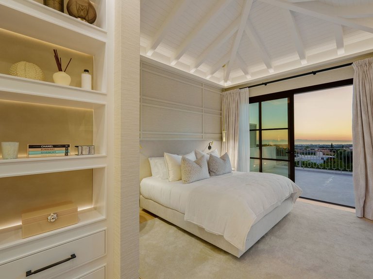 Villa for Sale in Benahavís, Malaga 50