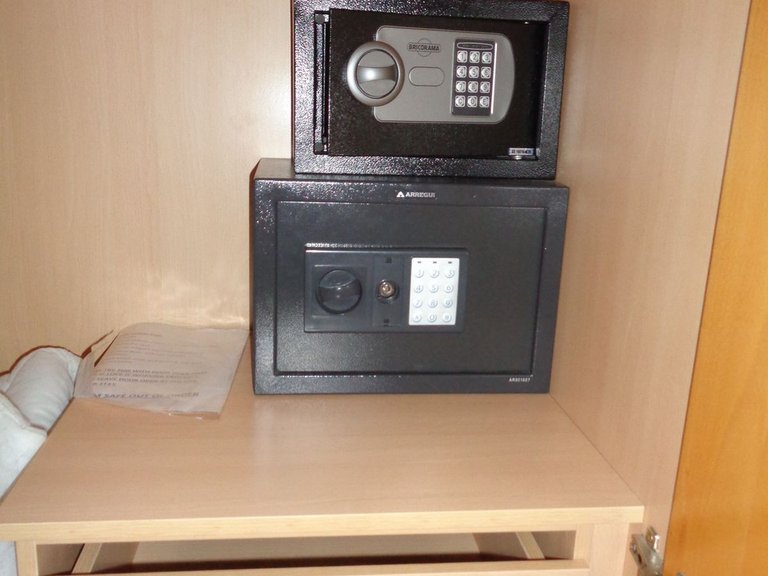Apartment for Sale in Benahavís, Malaga 76
