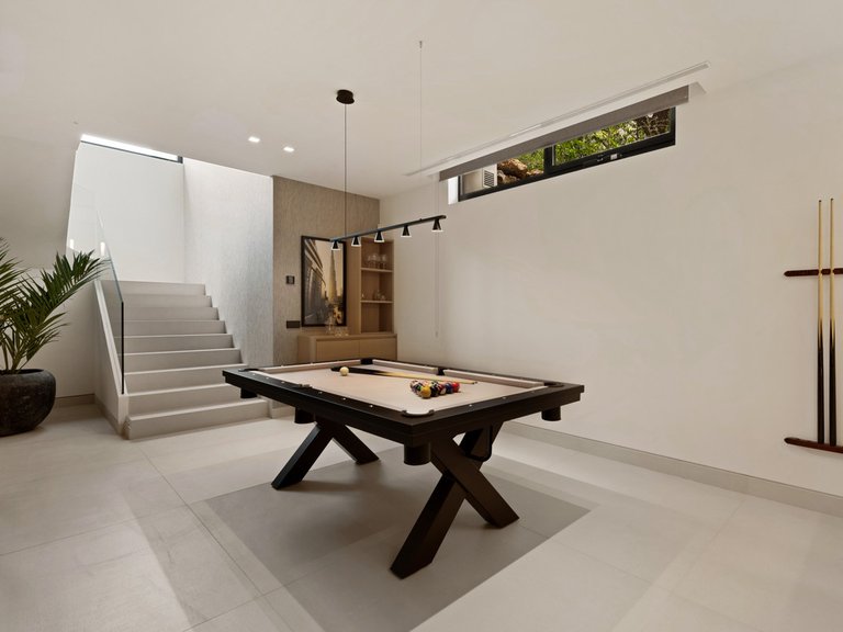 Villa for Sale in Nueva Andalucía, Malaga 19