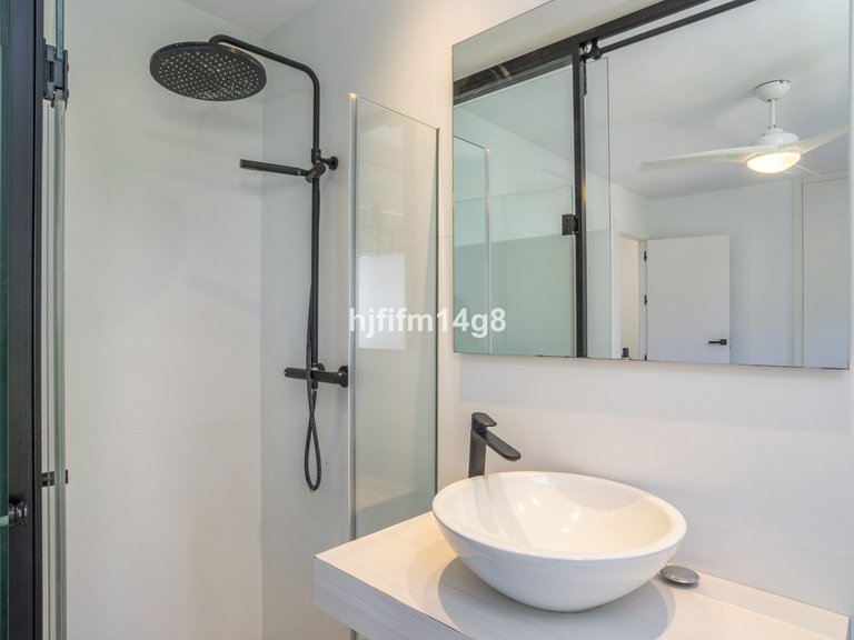 Villa for Sale in Nueva Andalucía, Malaga 12