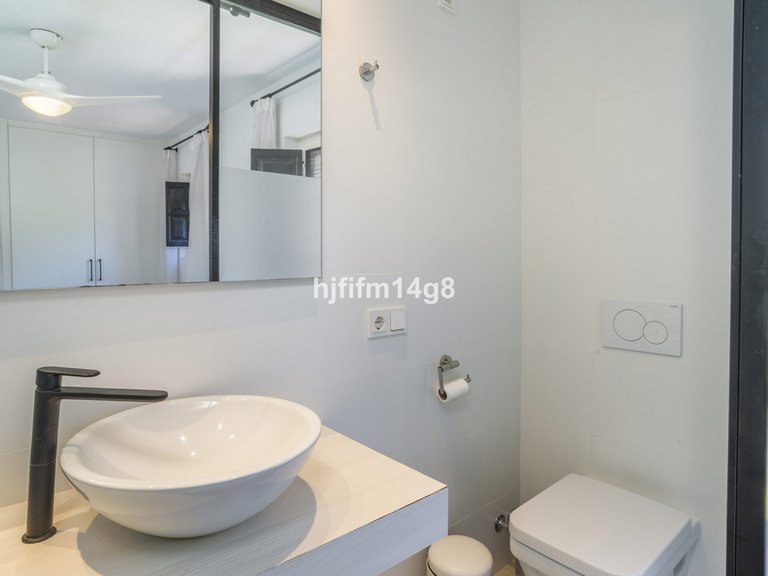 Villa for Sale in Nueva Andalucía, Malaga 13