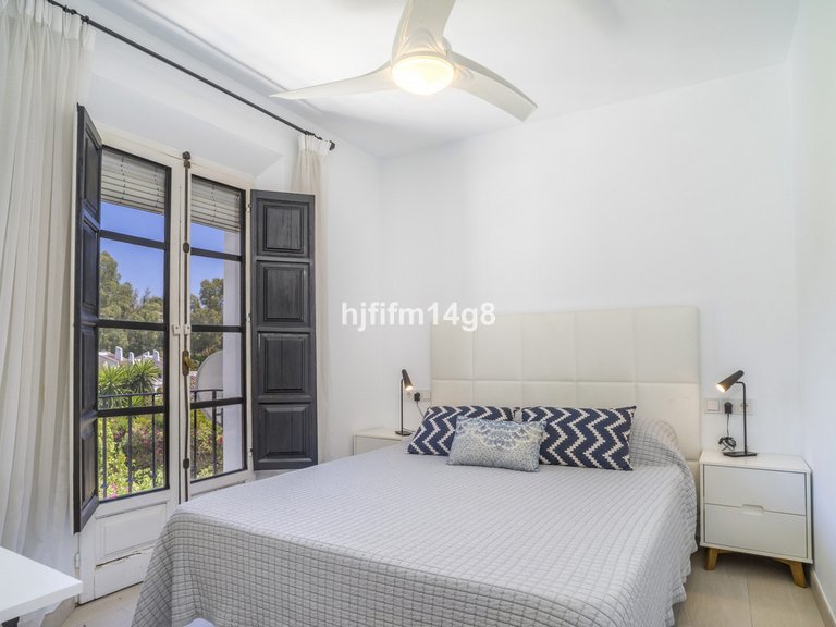 Villa for Sale in Nueva Andalucía, Malaga 14
