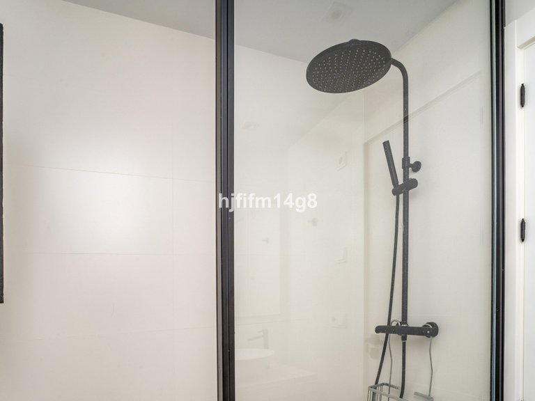 Villa for Sale in Nueva Andalucía, Malaga 17