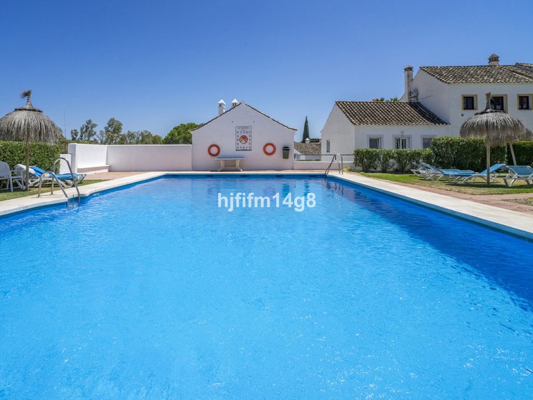 Villa for Sale in Nueva Andalucía, Malaga 22