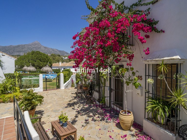 Villa for Sale in Nueva Andalucía, Malaga 26