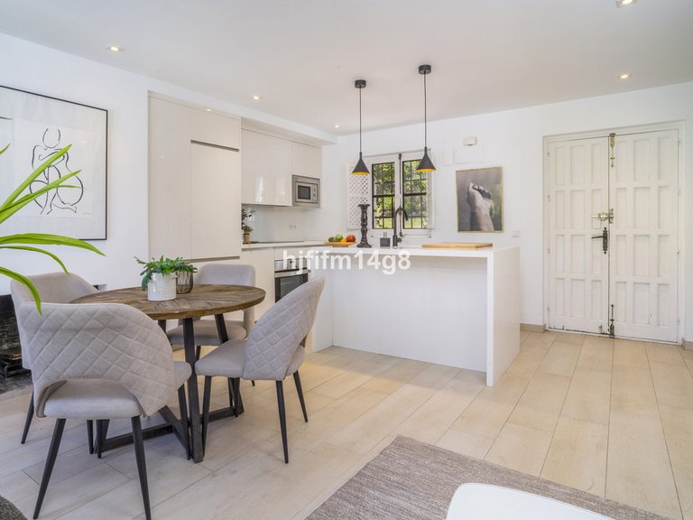 Villa for Sale in Nueva Andalucía, Malaga 3