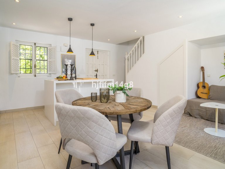 Villa for Sale in Nueva Andalucía, Malaga 7