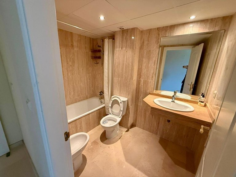 Apartment for Sale in Marbella, Malaga 9