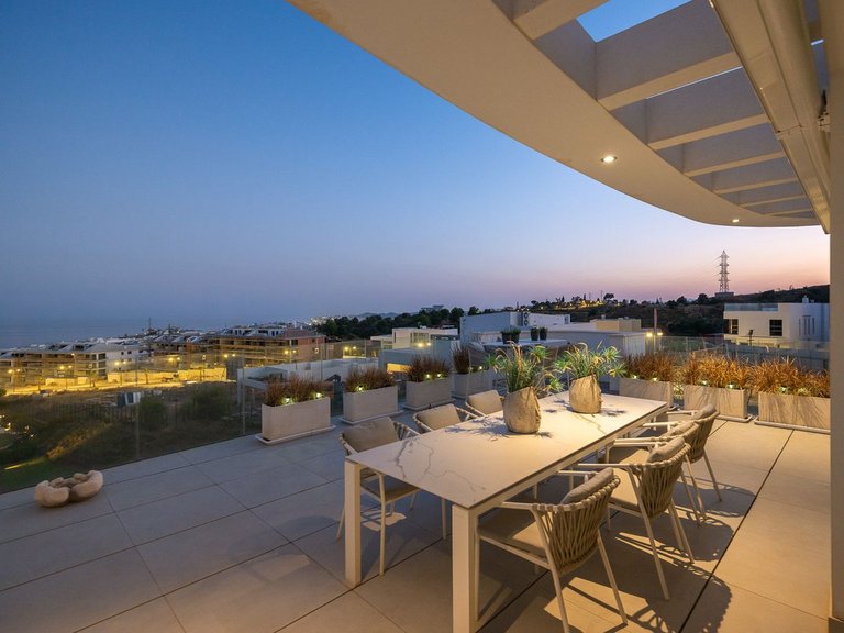 Apartment for Sale in Fuengirola, Malaga 26