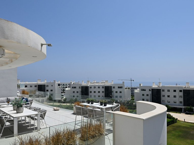 Apartment for Sale in Fuengirola, Malaga 46