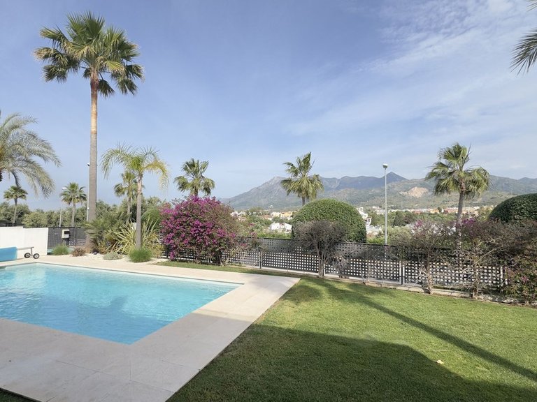 Villa for Sale in Río Real, Malaga 1