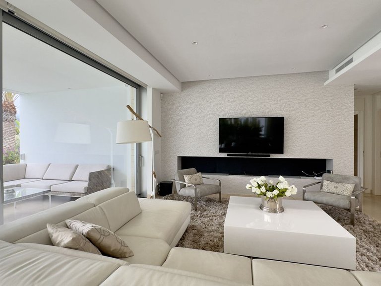 Villa for Sale in Río Real, Malaga 12