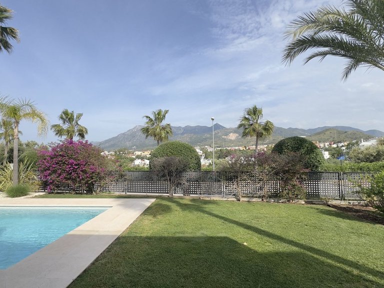 Villa for Sale in Río Real, Malaga 14