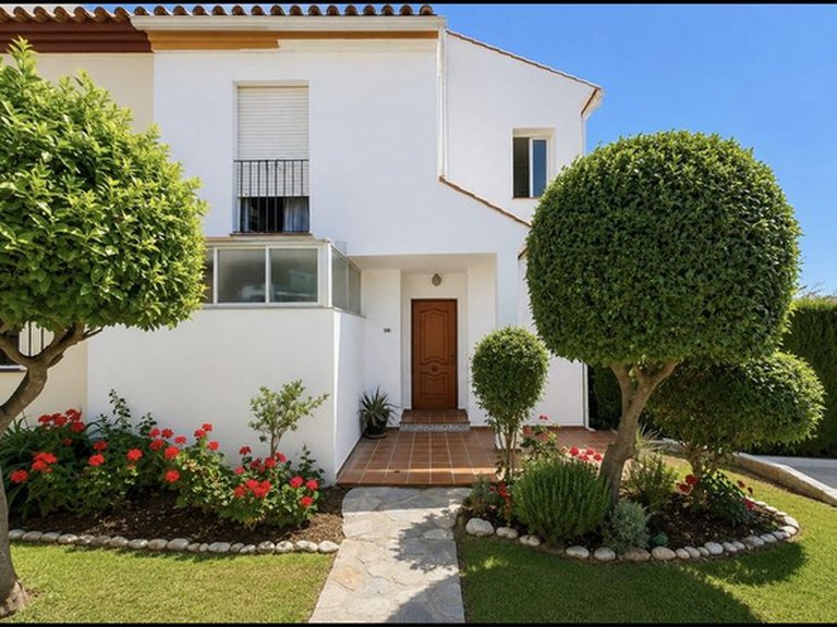Villa for Sale in Estepona, Malaga 14