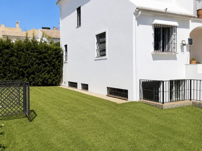 Villa for Sale in Estepona, Malaga 4