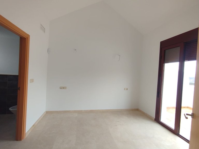 Villa for Sale in Doña Julia, Malaga 16