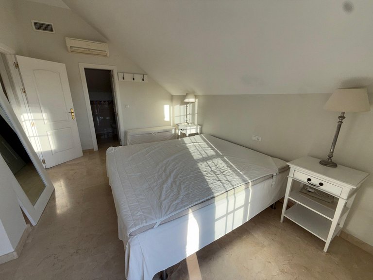 Apartment for Sale in Nueva Andalucía, Malaga 12