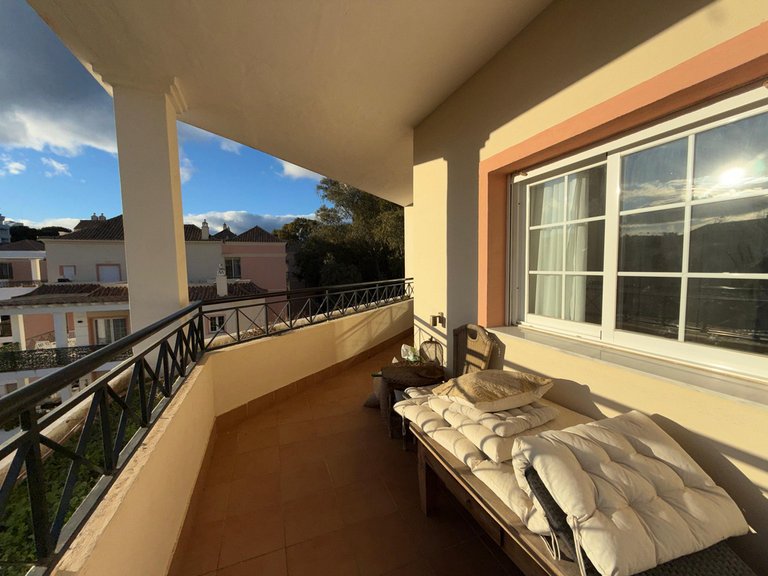 Apartment for Sale in Nueva Andalucía, Malaga 14
