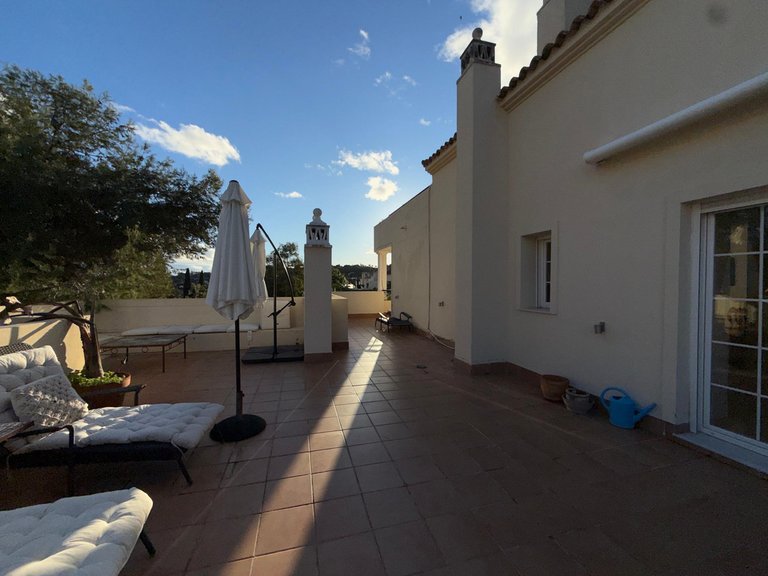 Apartment for Sale in Nueva Andalucía, Malaga 15