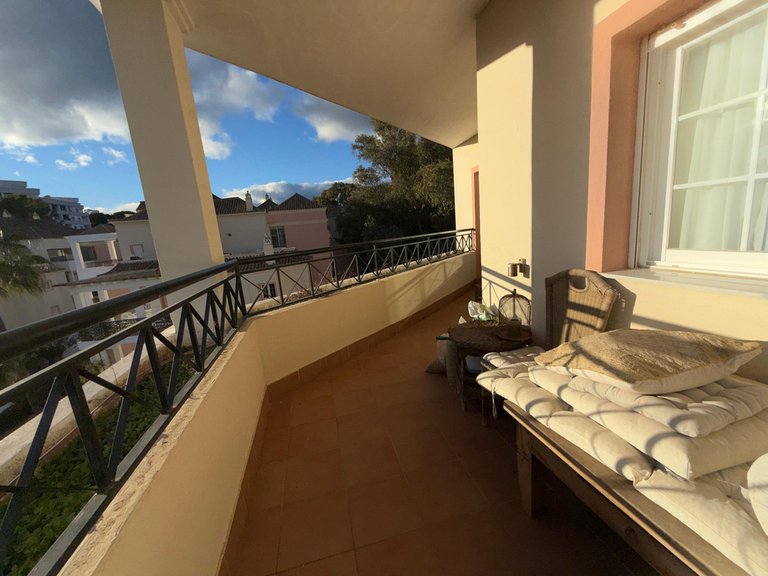 Apartment for Sale in Nueva Andalucía, Malaga 21