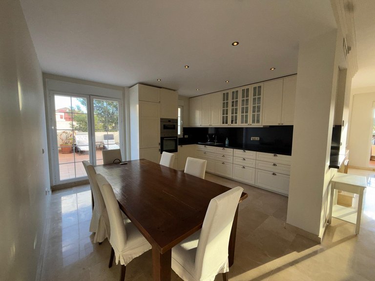 Apartment for Sale in Nueva Andalucía, Malaga 7