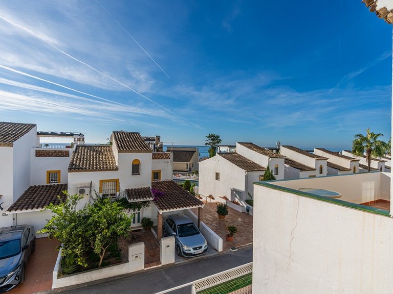 Villa for Sale in Costabella, Malaga 14
