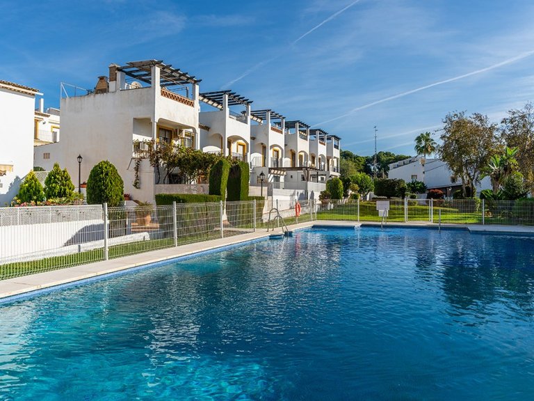 Villa for Sale in Costabella, Malaga 27