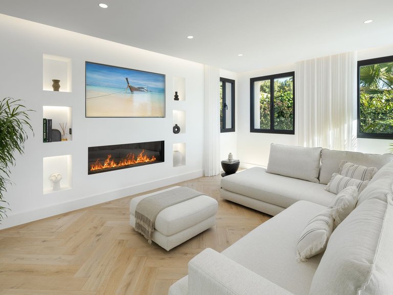 Villa for Sale in La Quinta, Malaga 3