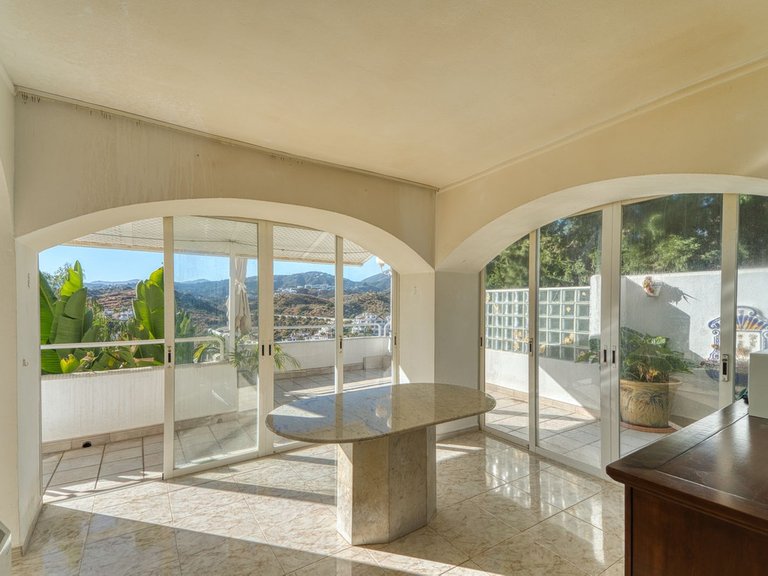 Villa for Sale in Nueva Andalucía, Malaga 22