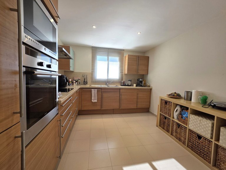 Apartment for Sale in Atalaya, Malaga 11