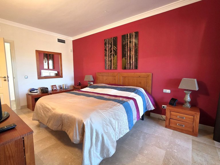 Apartment for Sale in Atalaya, Malaga 12