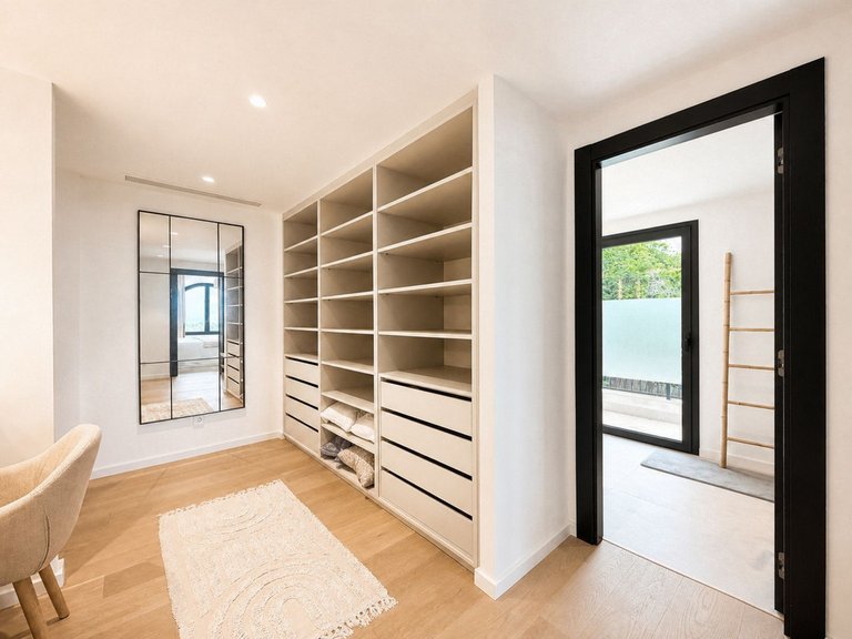 Villa for Sale in El Madroñal, Malaga 17