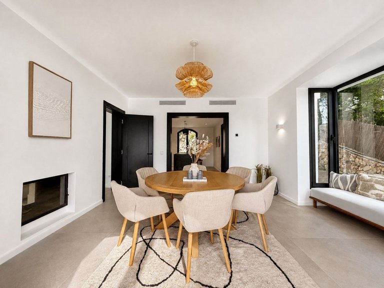 Villa for Sale in El Madroñal, Malaga 29
