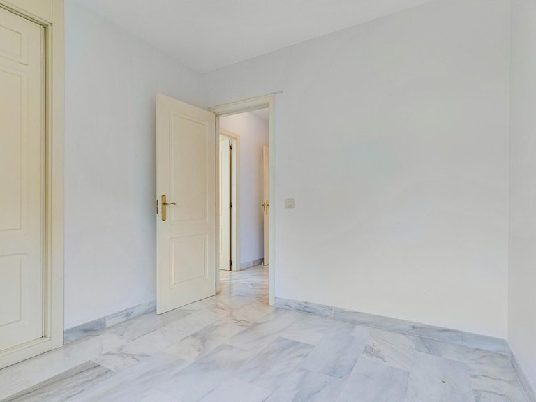 Apartment for Sale in Marbella, Malaga 17
