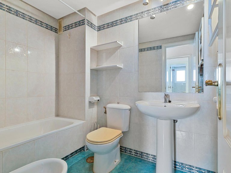 Apartment for Sale in Marbella, Malaga 18