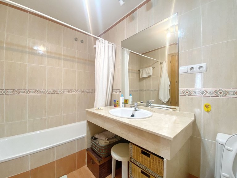 Apartment for Sale in Marbella, Malaga 17