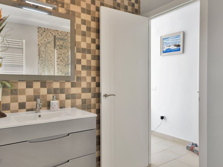 Villa for Sale in San Pedro De Alcántara, Malaga 53