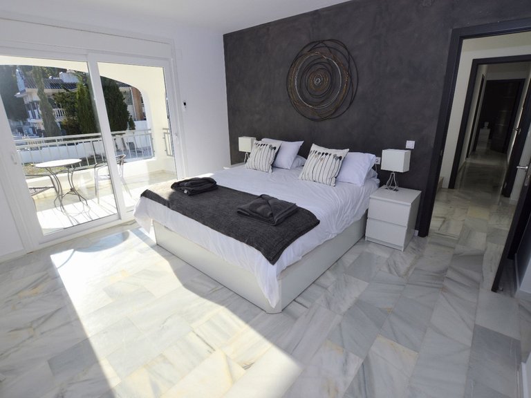 Villa for Sale in Benalmadena, Malaga 18