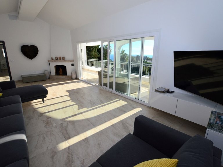Villa for Sale in Benalmadena, Malaga 4