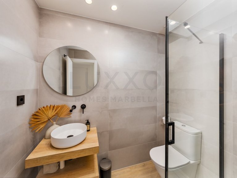 Villa for Sale in Nueva Andalucía, Malaga 16